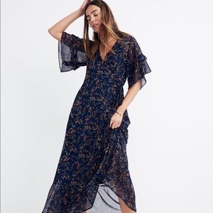 Vervain Ruffle-Sleeve Wrap Dress in Moonless Floral size Medium